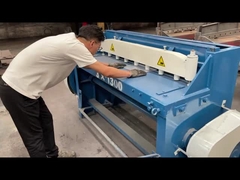 बड़ी फुट प्लेट स्टील प्लेट कटर मशीन