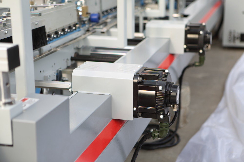 Automatic Folder Gluer for 4 corner / 6 corner box with Crash bottom and Pre folding width 880mm