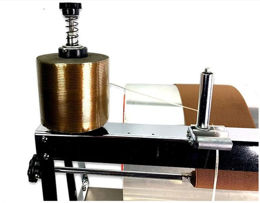 सौंदर्य प्रसाधन बनाने पैकिंग बॉक्स मैनुअल रैपिंग मशीन 220V / 110V